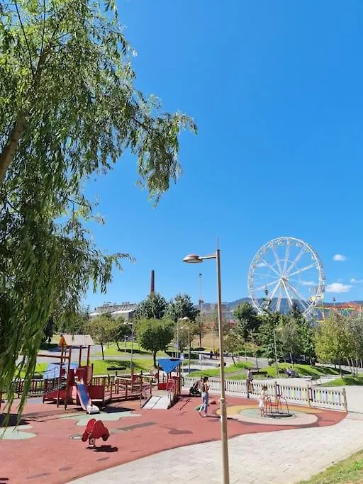 La Casita Verde. Metro Cerca Del Casco Viejo Bilbao